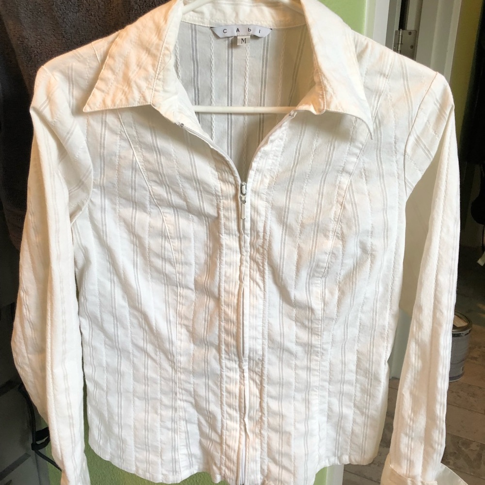 CAbi white striped zip front blouse Medium EUC